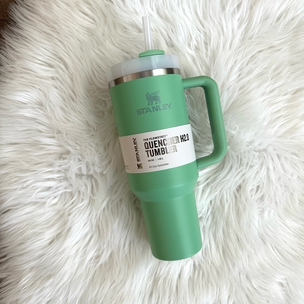 Stanley 40 oz. Adventure Quencher H2.O Flowstate Tumbler Jade